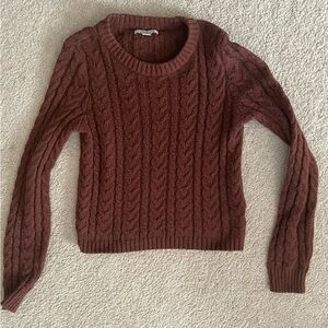EUC American Eagle Chocolate Brown Cable Knit Crew Neck Sweater. Size Small.🤎